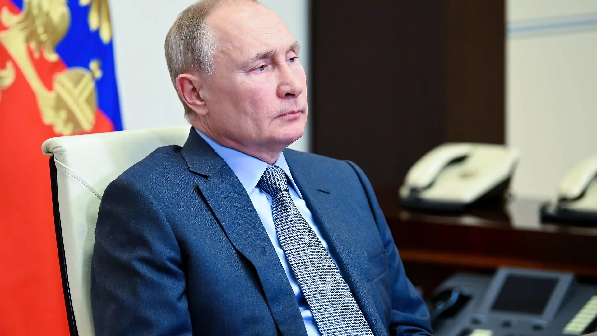 Russia Putin 6627341 19.08.2021 Russian President Vladimir Putin meets with acting head of the Republic of Daghestan Sergei Melikov via teleconference call at Novo-Ogaryovo state residence, outside Moscow, Russia. Aleksey Nikolskyi / Sputnik Moscow region Russia PUBLICATIONxINxGERxSUIxAUTxONLY Copyright: xAlekseyxNikolskyix