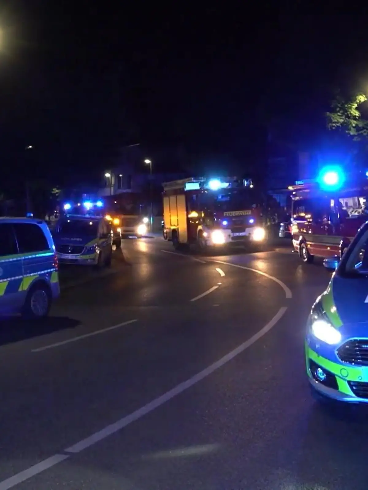 Bild zu: "Polizei findet Mutter und Töchter tot"