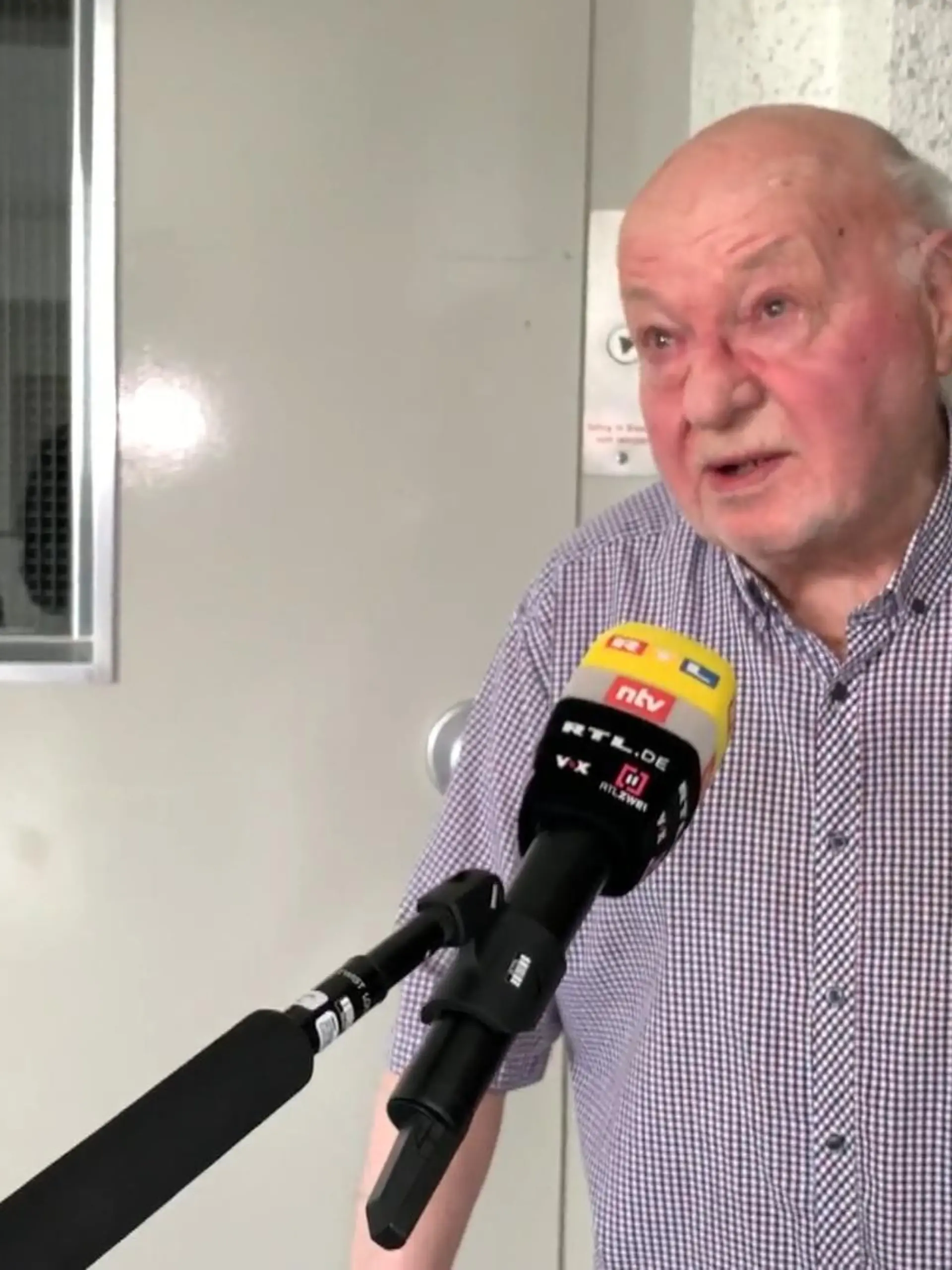 Bild zu: "Rentner-Paar in Wohnung "gefangen""