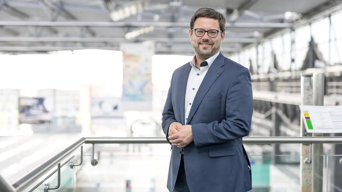 Er war mal der jüngste sächsische Landtagsabgeordnete. Lars Rohwer, CDU, zog mit 18 Jahren in den Landtag ein.