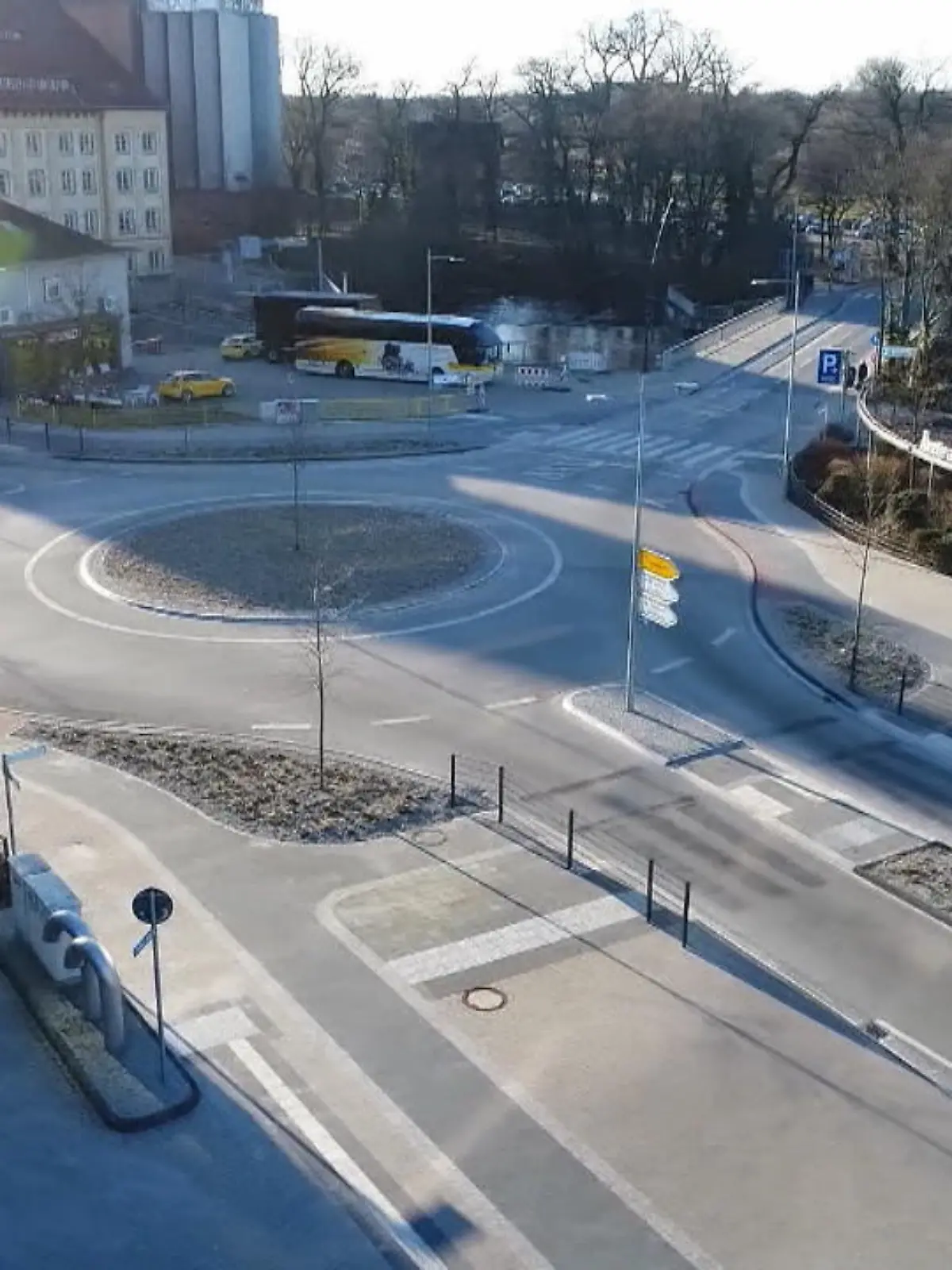 Einen ganz besonders schicken Kreisverkehr hatte die Stadt Celle sich da bauen lassen. Aber ein Fehler macht den Kreisel zum Pannen-Projekt.