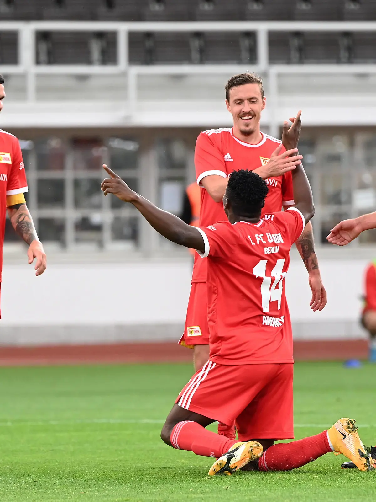Fussball, Herren, Saison 2021/2022, Play-offs zur Europa Conference League Hinspiel, Kuopion PS - 1. FC Union Berlin in Helsinki, v. l. Christopher Trimmel 1. FC Union Berlin, Taiwo Awoniyi 1. FC Union Berlin, Max Kruse 1. FC Union Berlin, Rani Khedira 1. FC Union Berlin, Jubel nach Tor zum 0:3, 19.08. 2021, *** Football, Men, 2021 2022 season, Play offs to Europa Conference League first leg , Kuopion PS 1 FC Union Berlin in Helsinki, f l Christopher Trimmel 1 FC Union Berlin , Taiwo Awoniyi 1 FC Union Berlin , Max Kruse 1 FC Union Berlin , Rani Khedira 1 FC Union Berlin , cheering after goal to 0 3, 19 08 2021, Copyright: xMatthiasxKochx 