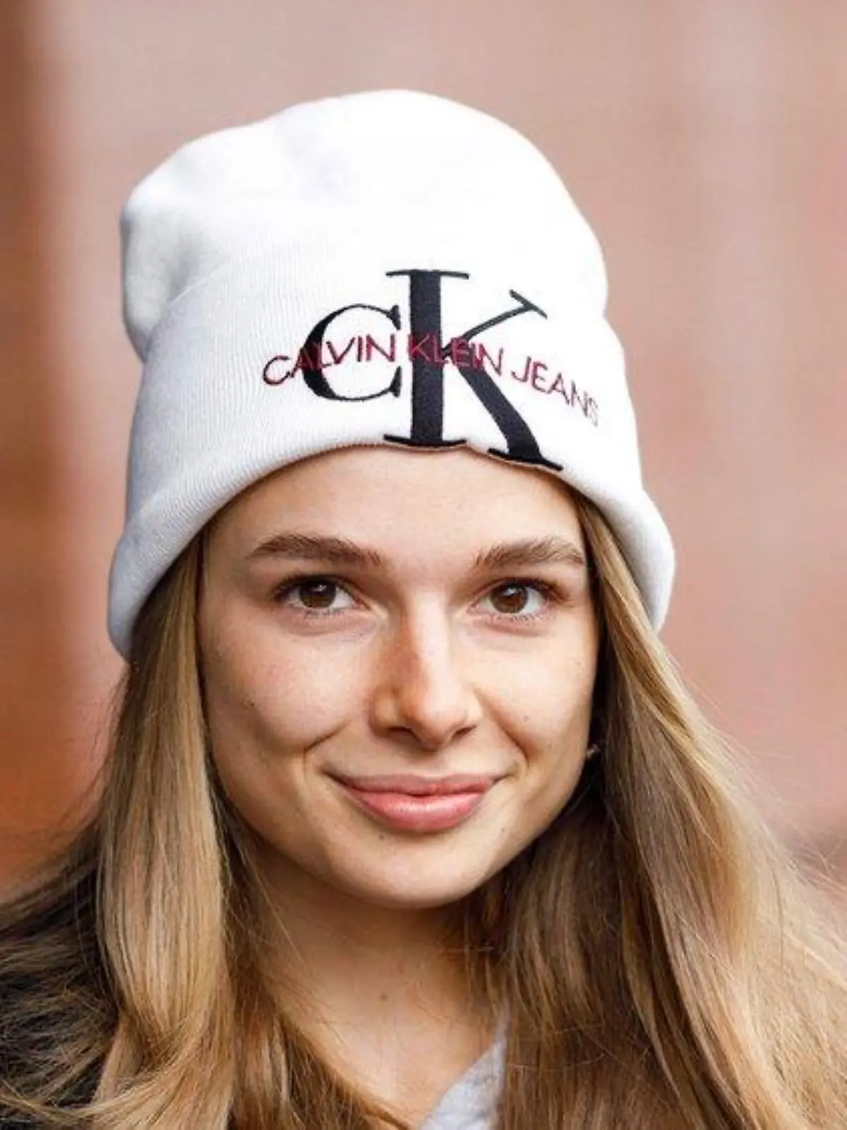 Moderatorin Lola Weippert leidet unter Endometriose