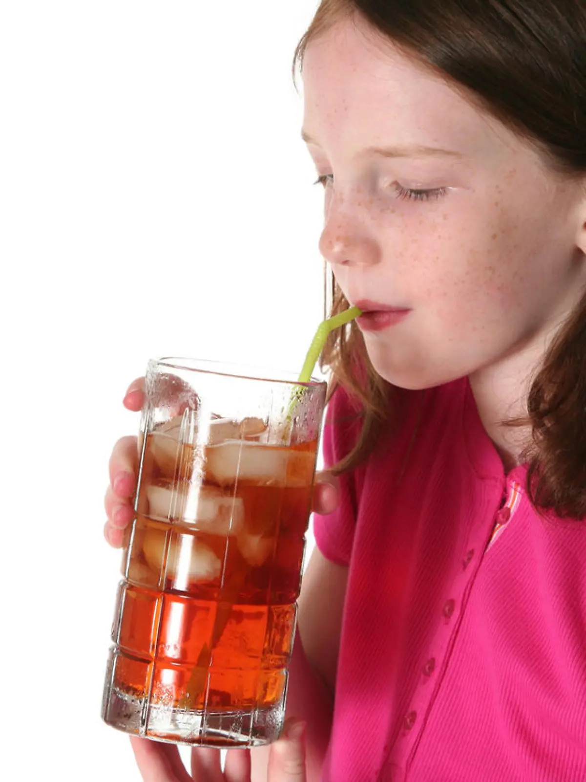 Die Inhaltsstoffe wie Zucker und Koffein sind aber vor allem für Kinder bedenklich.