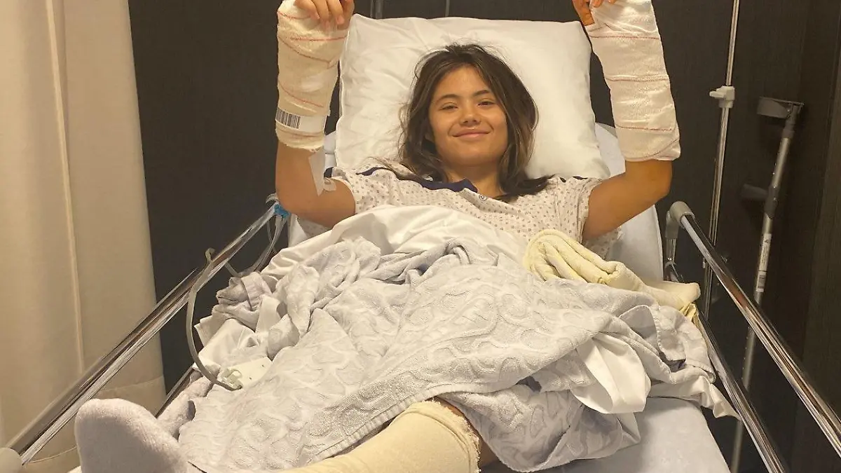 Tennis-Star Emma Raducanu musste dreimal innerhalb kürzester Zeit unters Messer.
