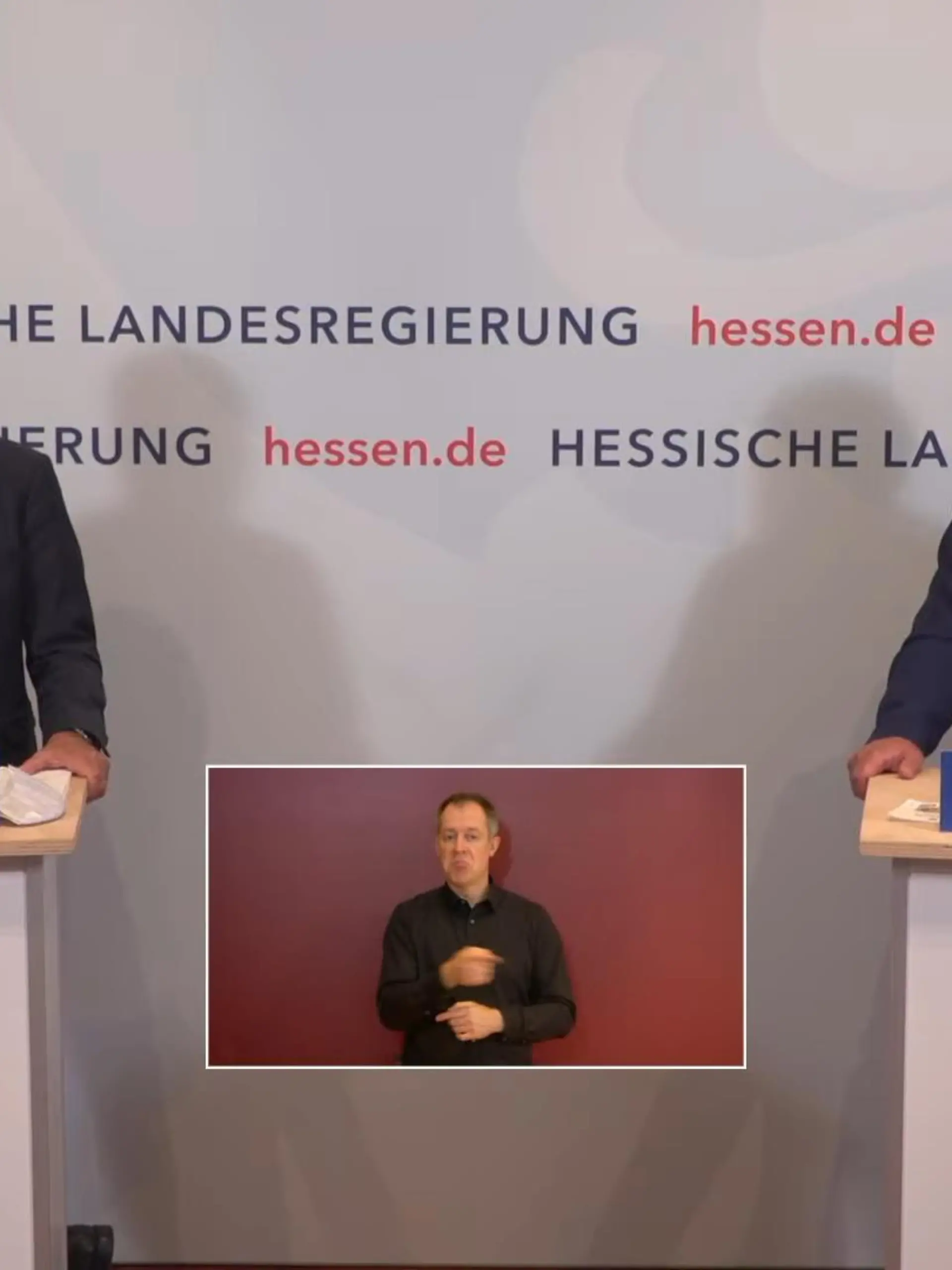 v.l.: Der stellvertretende Ministerpräsident Tarek Al-Wazir (Grüne) und Kultusminister Alexander Lorz (CDU)