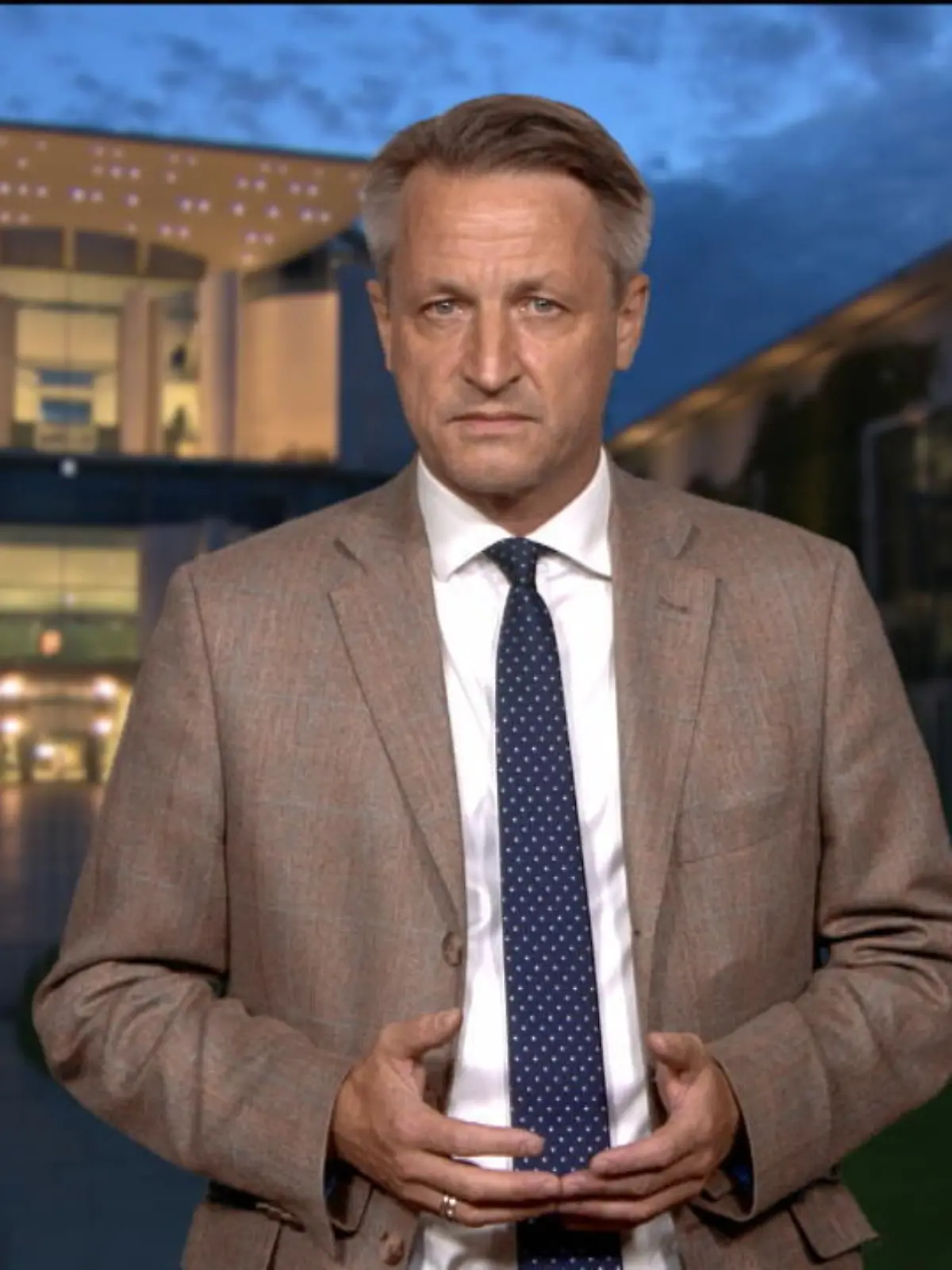 Das Desaster in Afghanistan und die Rolle der Bundesregierung, die Menschen im Stich lässt, kommentiert unser Politik-Chef Nikolaus Blome.