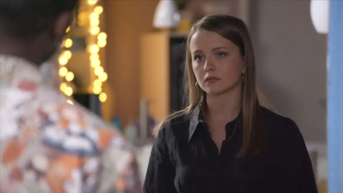 AWZ-Folge vom 26.08.2021: Lucie wird wieder mit Mo konfrontiert