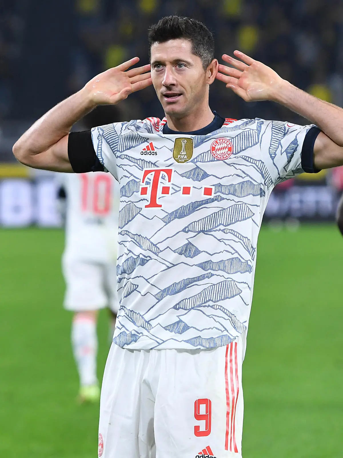 Bayern schlägt Dortmund 3.1 und holt den Supercup
