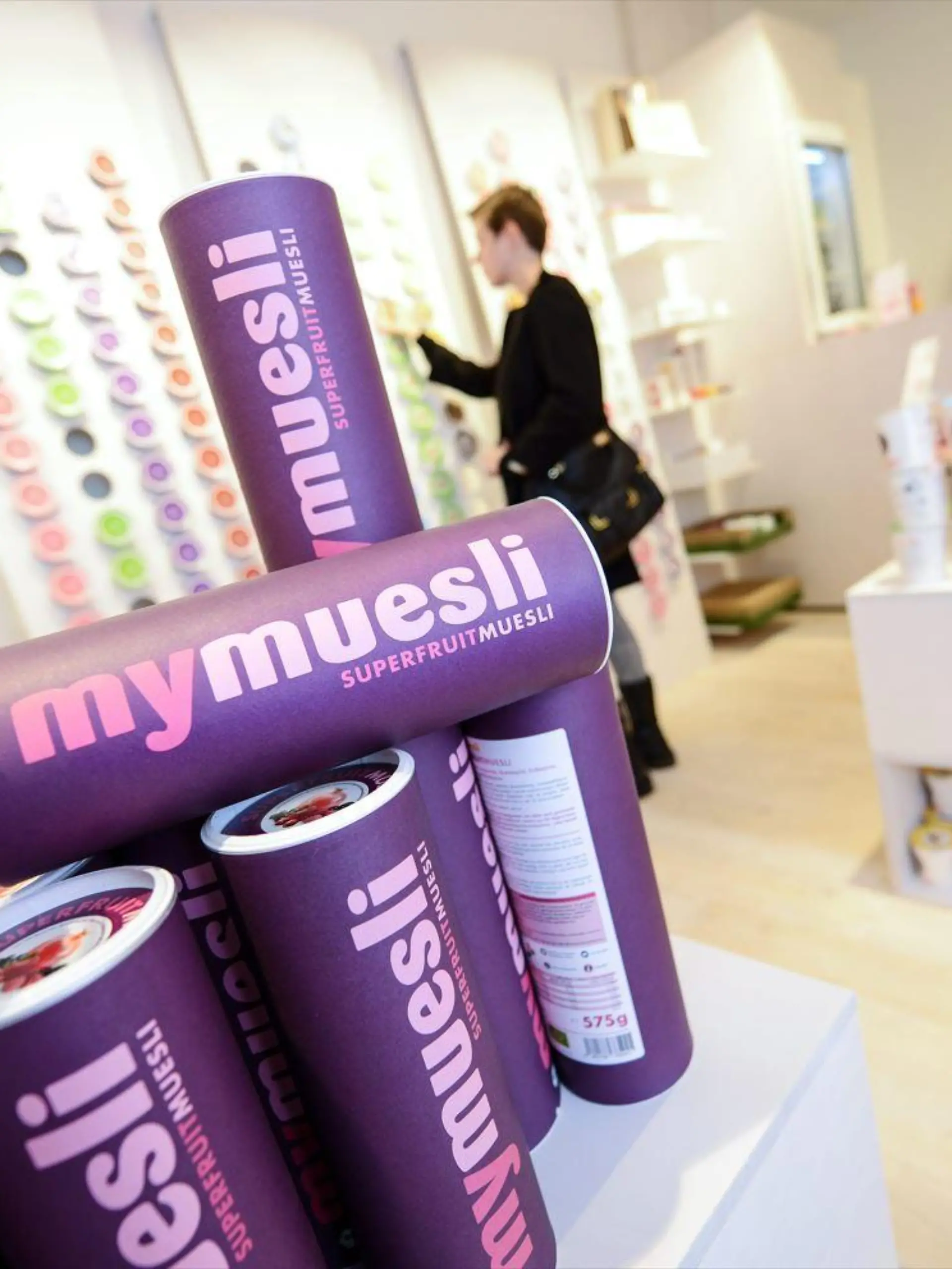 Die Qual der Wahl. 80 Zutaten und 566 Billiarden Kombinationsmöglichkeiten gab es zuletzt bei mymuesli. Doch jetzt schließen die deutschen Filialen und das Angebot wird reduziert.