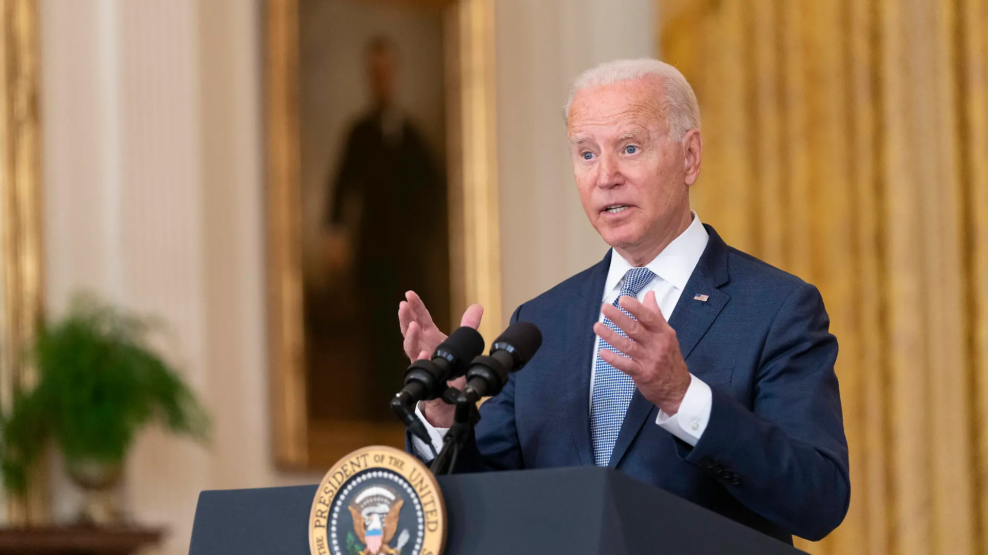 United States President Joe Biden makes remarks on prescription drug prices in the East Room of the White House in Washington, DC, August 12, 2021. PUBLICATIONxNOTxINxUSA Copyright: xPoolxviaxCNPx/MediaPunchx 