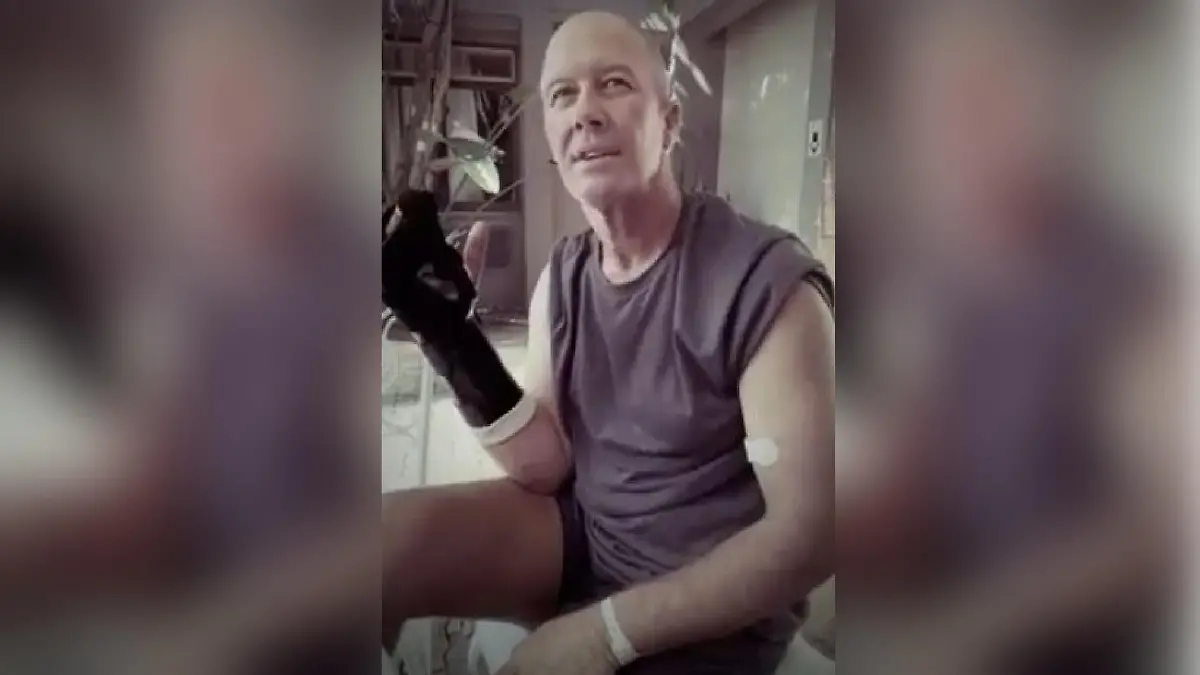 Der erfahrene Ranger Mark Montgomery überlebt einen Krokodilangriff.