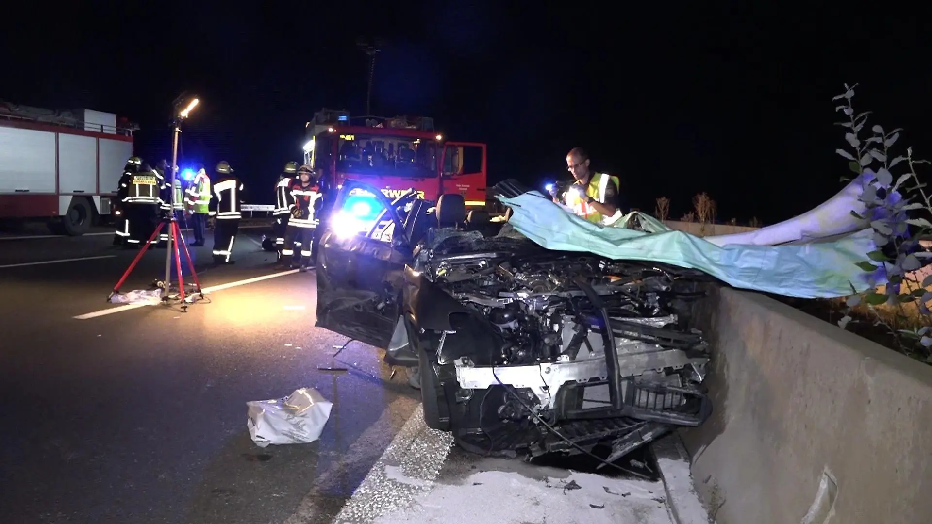 Trümmerfeld auf der A3
