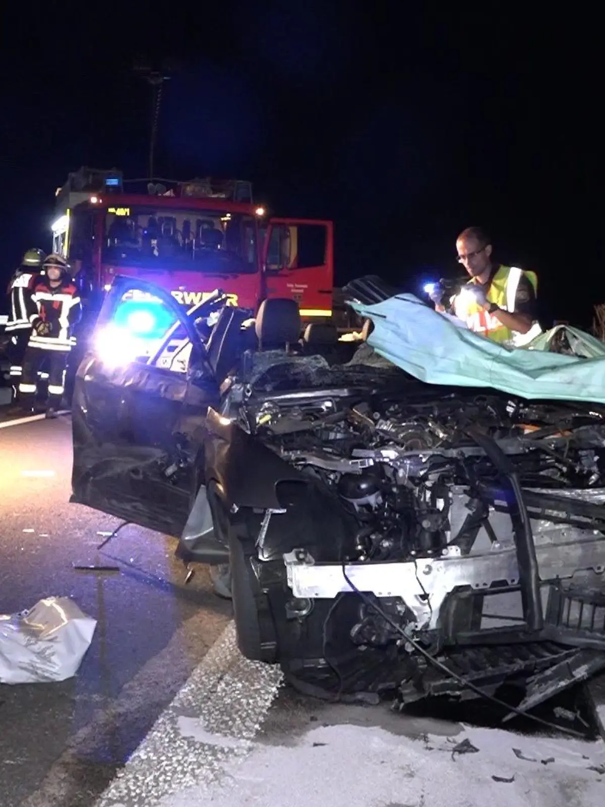 Trümmerfeld auf der A3