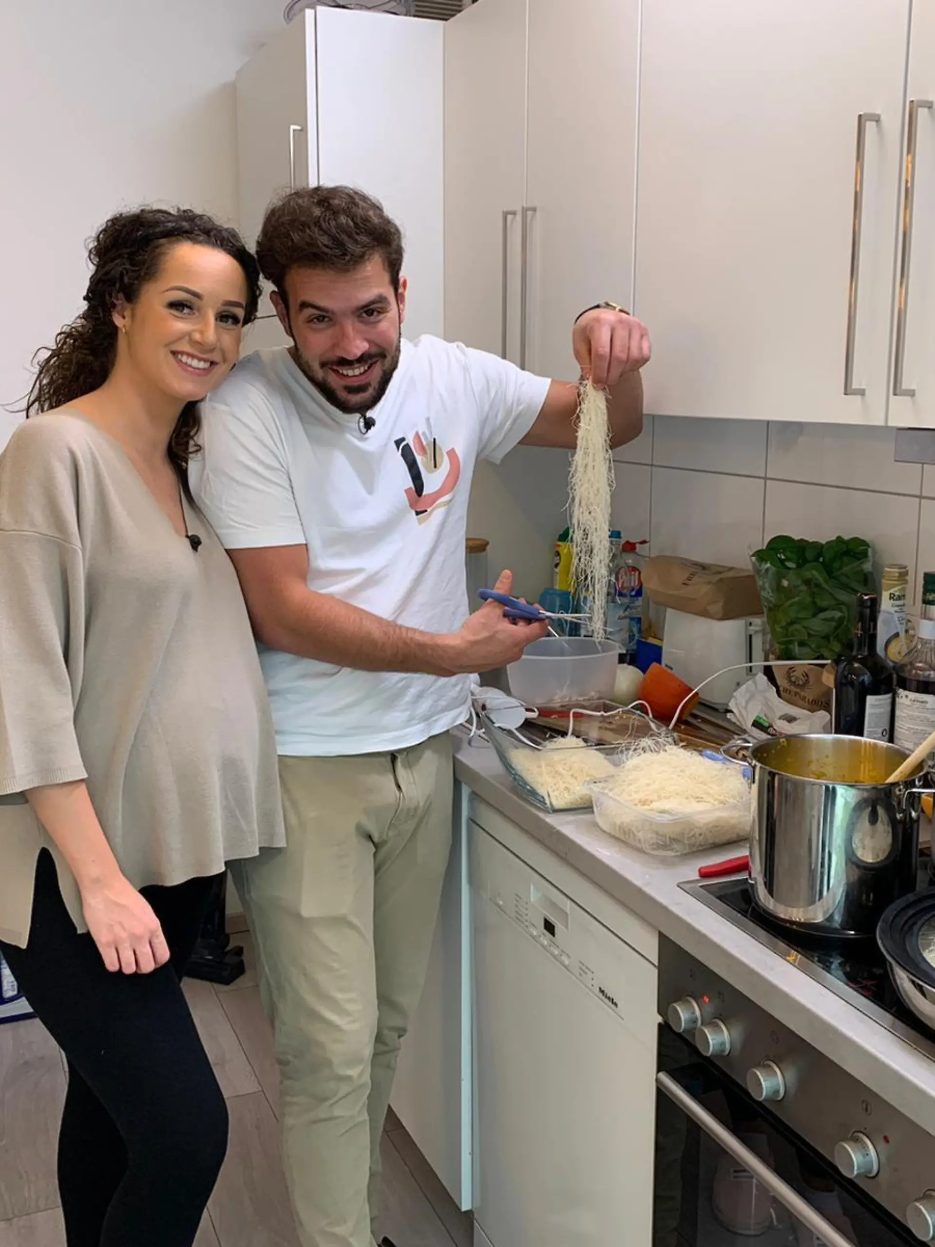 Samira (23) und Yasin (29) aus "Love Island" erwarten schon bald ihr Baby.