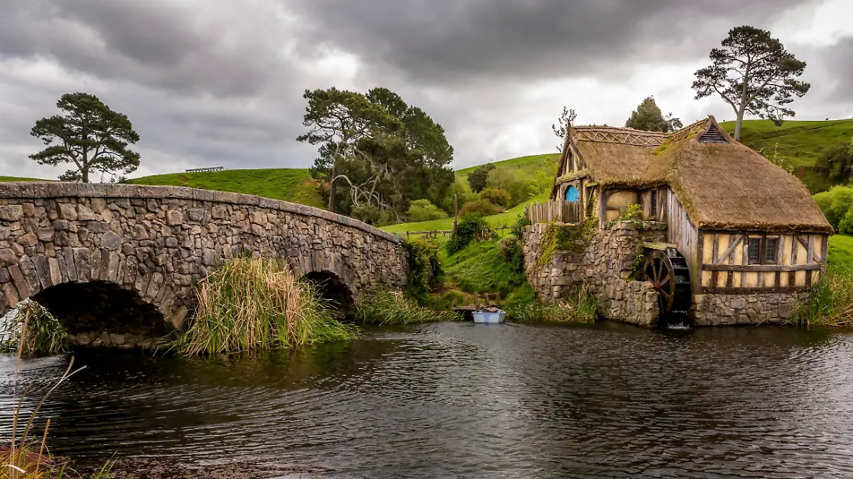Hobbits Alte Mühle, Drehort der Film-Trilogien "Der Herr der Ringe" und "Der Hobbit", bei Matamata, Nordinsel, Neuseeland, Ozeanien