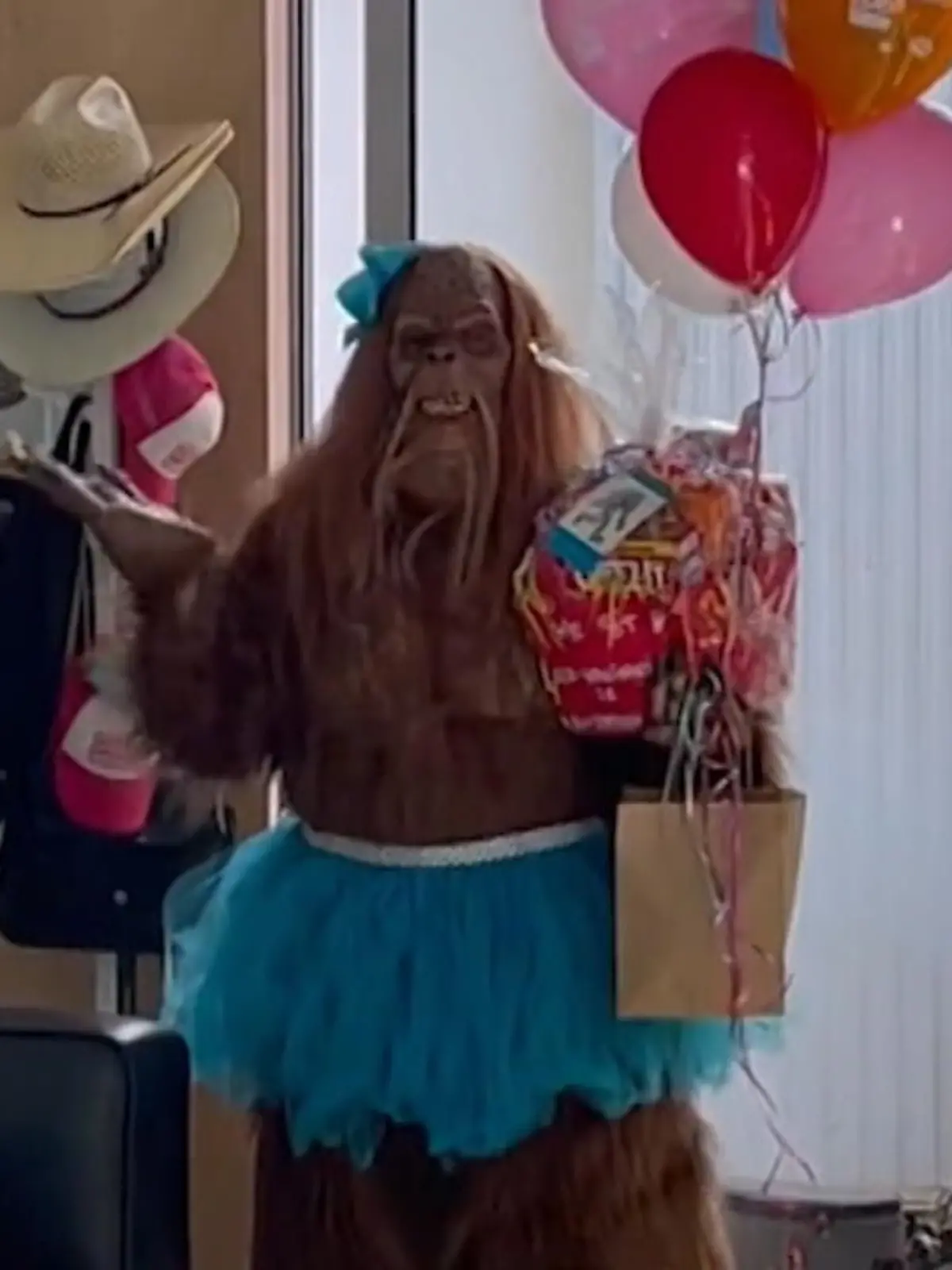 Bild zu: ""Bigfoot" crasht Geburtstagparty"