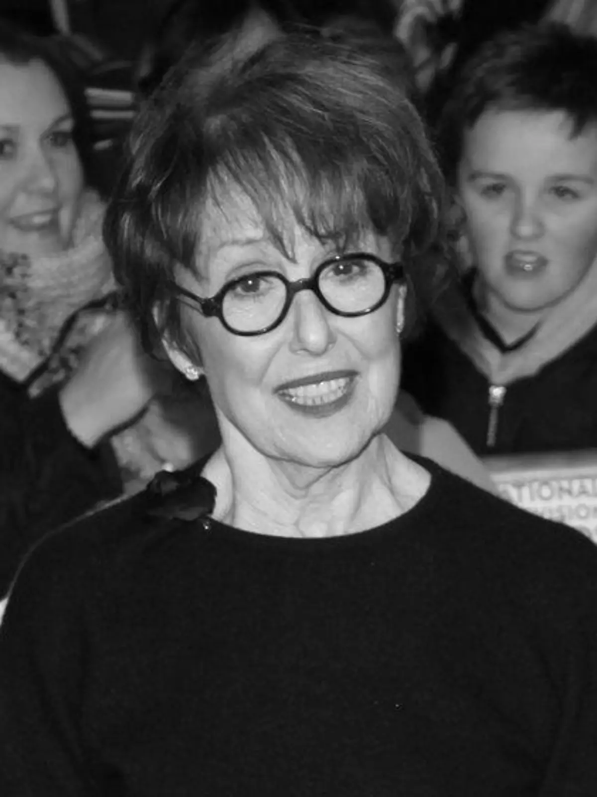 "Sherlock"-Vermieterin Una Stubbs im Alter von 84 Jahren gestorben
