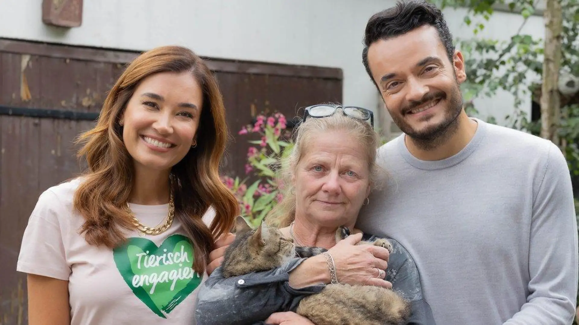 Fluthilfe für Tierheime: Jana Ina und Giovanni Zarrella runden auf