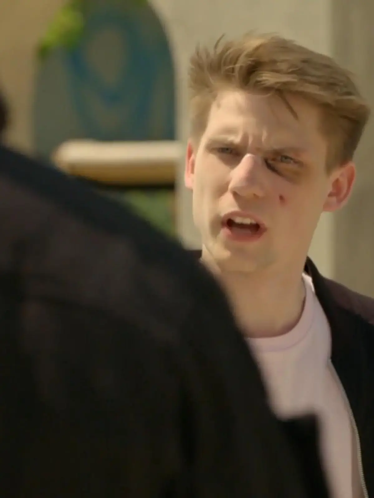 Moritz wittert überall Gefahr