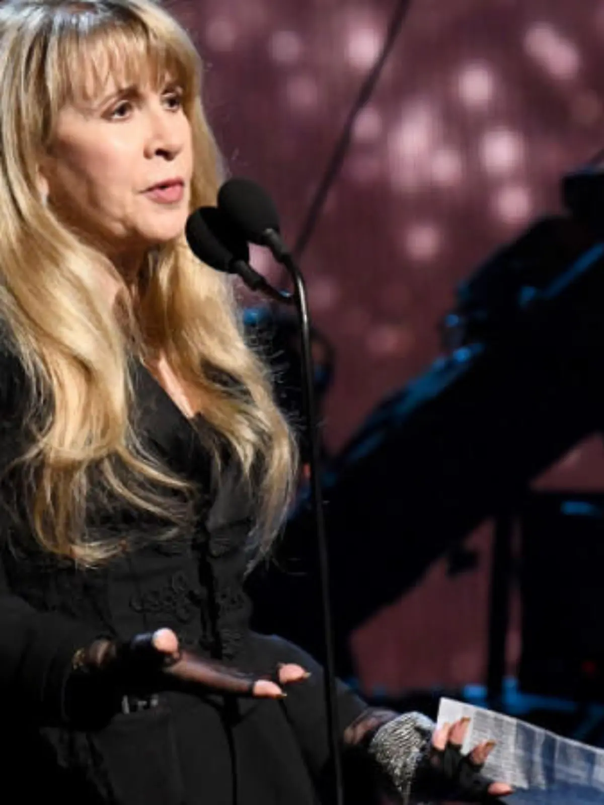 Stevie Nicks sagt alle ihre Konzerte für das Jahr 2021 ab