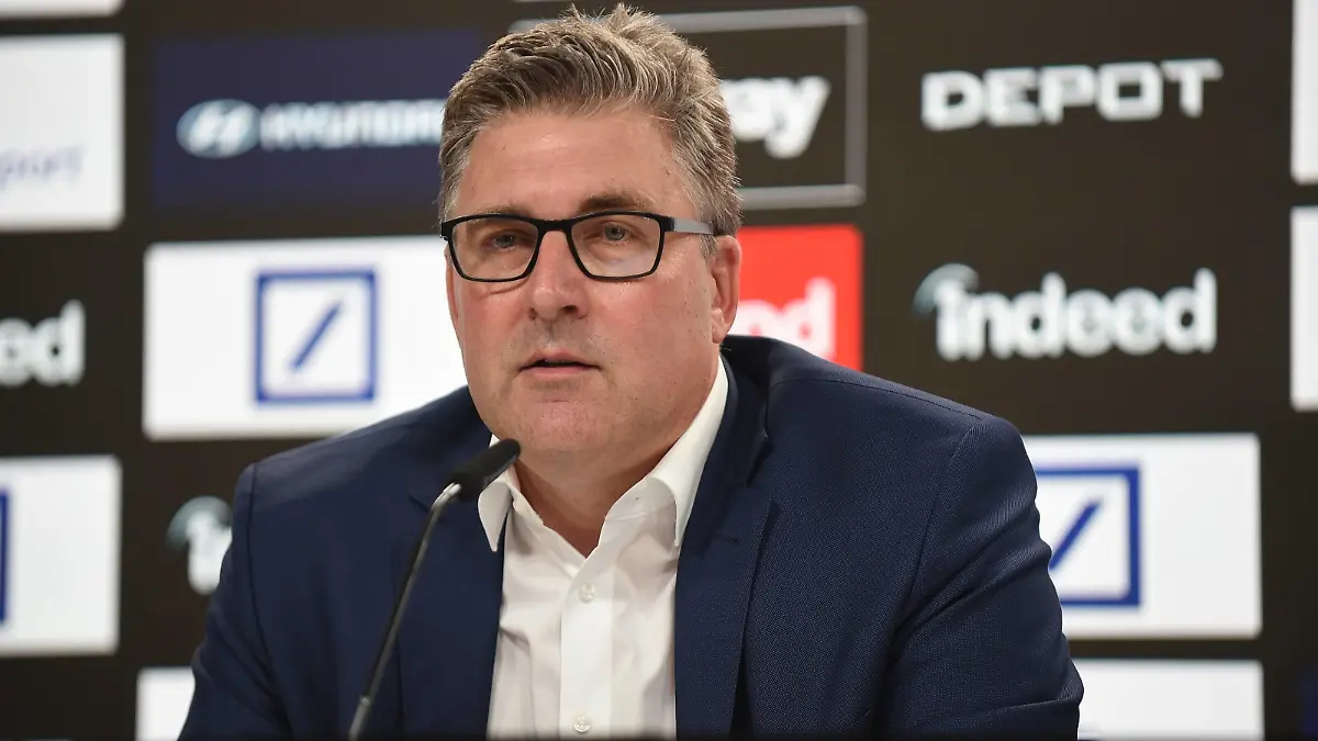  11.08.2021 Frankfurt am Main, Deutsche Bank Park Fussball, 1. Bundesliga, Saison 2021/2022 Eintracht Frankfurt Pressekonferenz zum Saisonauftakt mit den Vorständen von Eintracht Frankfurt Axel Hellmann und Markus Krösche Bild zeigt Vorstand Axel Hellmann emspor, DFL regulations prohibit any use of photographs as image sequences and/or quasi-video *** 11 08 2021 Frankfurt am Main, Deutsche Bank Park Football, 1 Bundesliga, 2021 2022 season Eintracht Frankfurt press conference to kick off the season with Eintracht Frankfurt board members Axel Hellmann and Markus Krösche picture shows board member Axel Hellmann emspor, DFL regulations prohibit any use of photographs as image sequences and or quasi video