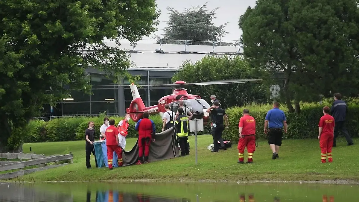 Lampertheim: Einsatz der Rettungsschwimmer - Rentner stirbt.