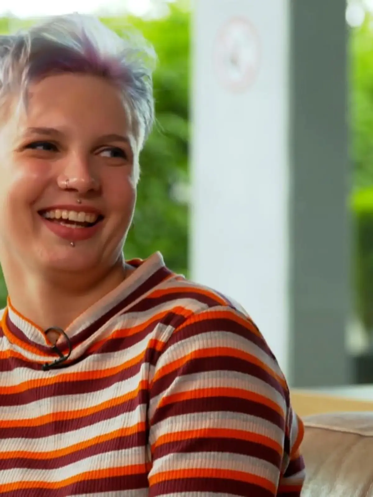 Bild zu: "Erteilt Nic Cilia wegen ihrer Kurzhaarfrisur eine Abfuhr?"