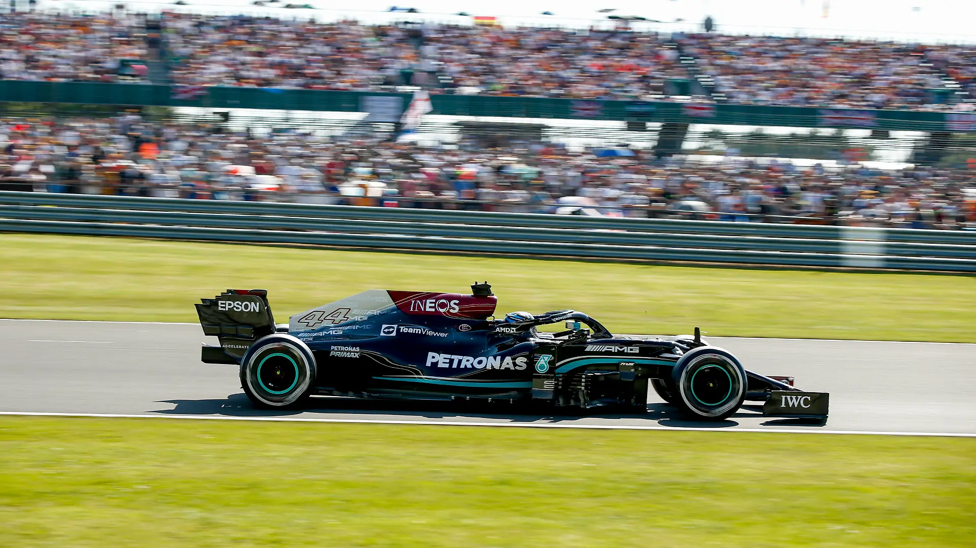 44 Lewis Hamilton GBR, Mercedes-AMG Petronas F1 Team, F1 Grand Prix of Great Britain at Silverstone Circuit on July 18, 2021 in Silverstone, United Kingdom. Photo by HOCH ZWEI Silverstone United Kingdom *** 44 Lewis Hamilton GBR, Mercedes AMG Petronas F1 Team , F1 Grand Prix of Great Britain at Silverstone Circuit on July 18, 2021 in Silverstone, United Kingdom Photo by HOCH ZWEI Silverstone United Kingdom