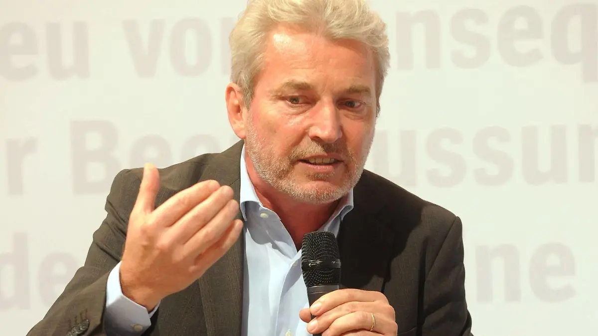 Frankfurter Buchmesse 2015. Autor Michael Winterhoff am 14.10.2015 auf der Frankfurter Buchmesse 2015.
Frankfurt Book Fair 2015 Author Michael Winterhoff at 14 10 2015 on the Frankfurt Book Fair 2015