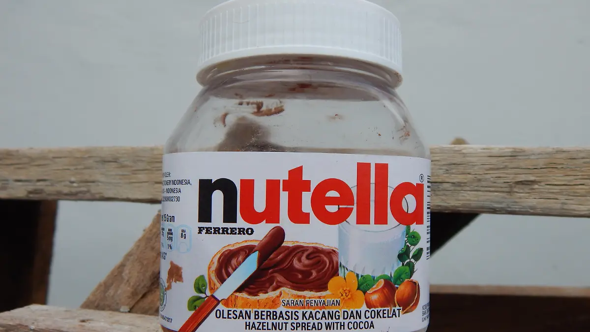 Leeres Nutella-Glas