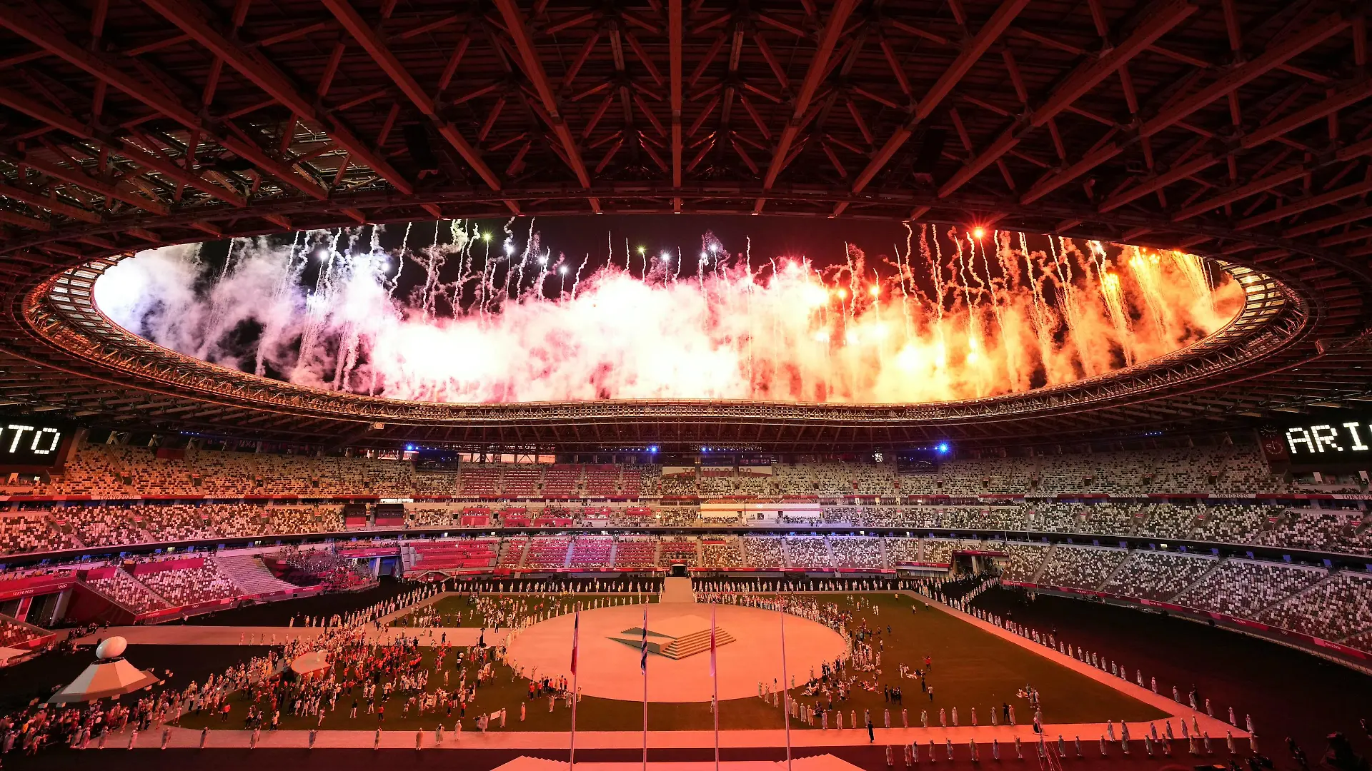 Tokyo 2020 Olympic Games, Olympische Spiele, Olympia, OS Closing Ceremony TOKYO, JAPAN, AUG 08: The closing ceremony of Tokyo 2020 Summer Olympic Games in Tokyo Olympic Stadium, Tokyo, Japan on AUG 8, 2021. Tokyo Japan 6888_245428 Copyright: xSeokyongxLee/PentaxPressx