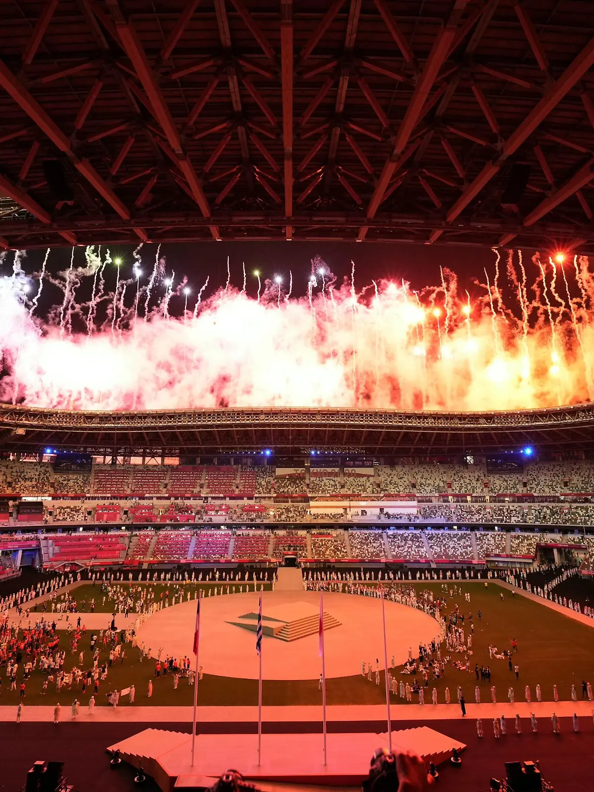  Tokyo 2020 Olympic Games, Olympische Spiele, Olympia, OS Closing Ceremony TOKYO, JAPAN, AUG 08: The closing ceremony of Tokyo 2020 Summer Olympic Games in Tokyo Olympic Stadium, Tokyo, Japan on AUG 8, 2021. Tokyo Japan 6888_245428 Copyright: xSeokyongxLee/PentaxPressx