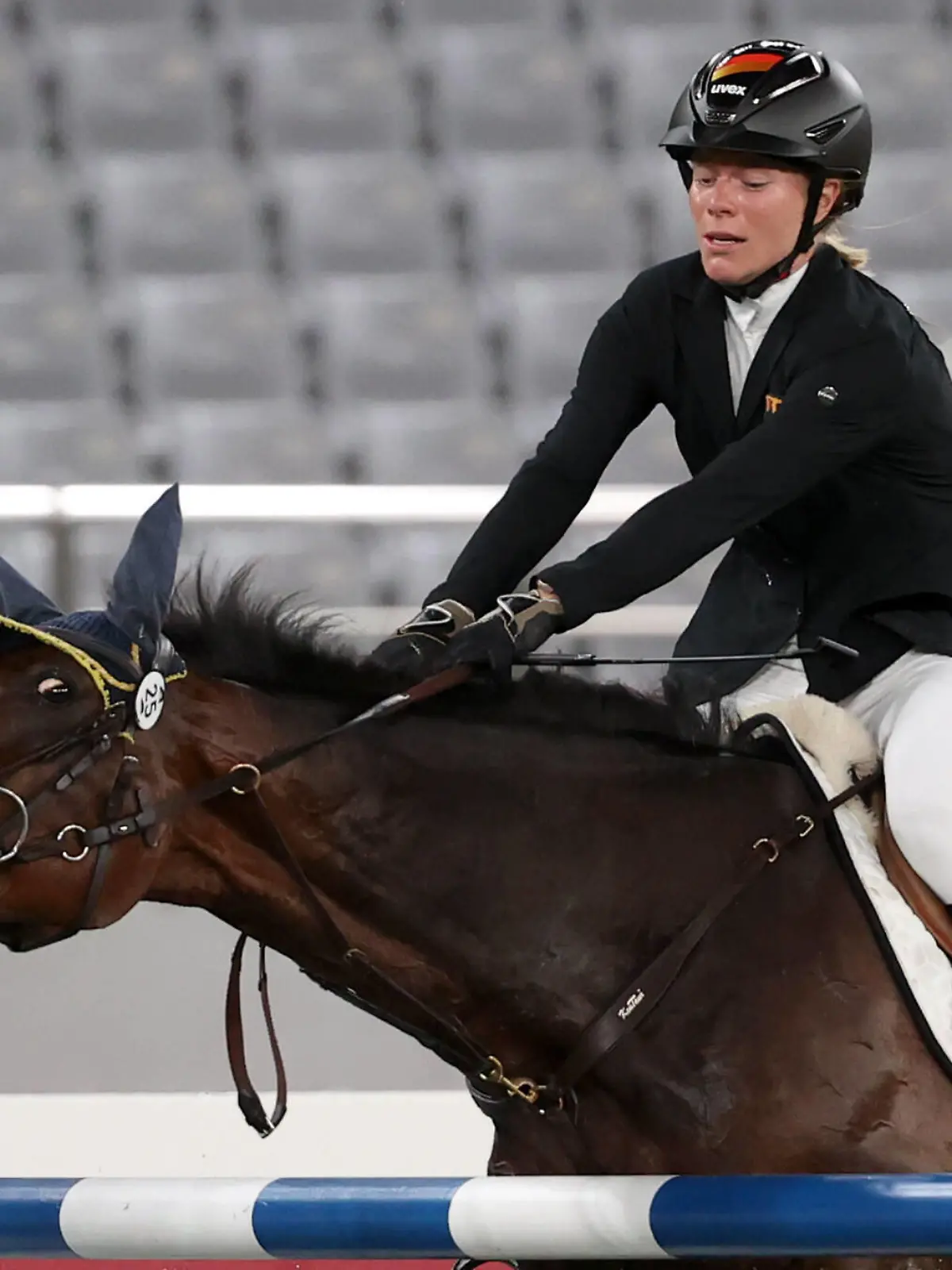 Sport Themen der Woche KW31 TOKYO, JAPAN - AUGUST 6, 2021: Germany s Annika Schleu competes in the women s individual riding show jumping event during the Modern pentathlon, moderner Fünfkampf competition at the 2020 Summer Olympic Games, Olympische Spiele, Olympia, OS at Tokyo Stadium. Stanislav Krasilnikov/TASS PUBLICATIONxINxGERxAUTxONLY TS10BA80