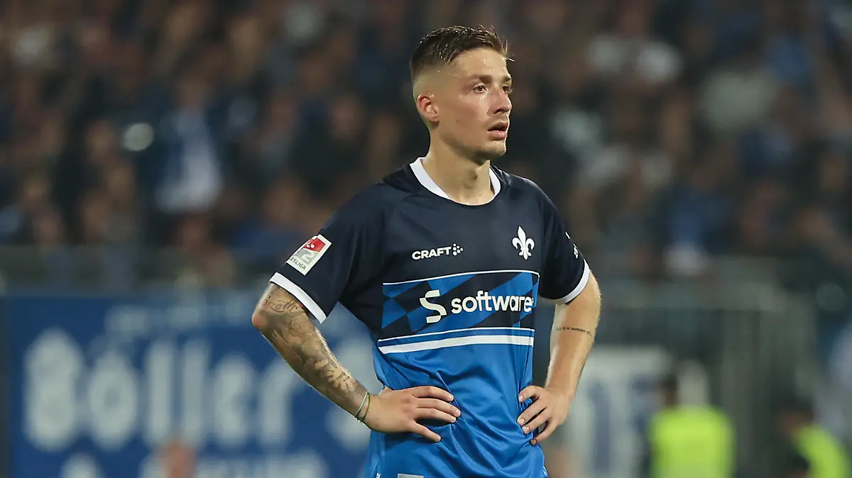 06.05.2023, xdcx, Fussball 2. Bundesliga, SV Darmstadt 98 - FC St. Pauli, emonline, emspor, despor, v.l., Marvin Mehlem (SV Darmstadt 98) DFL/DFB REGULATIONS PROHIBIT ANY USE OF PHOTOGRAPHS AS IMAGE SEQUENCES AND/OR QUASI-VIDEO.