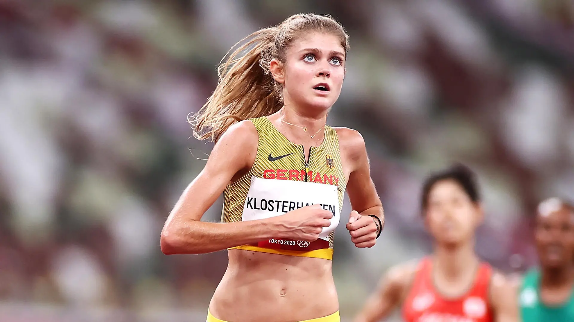 TOKYO, JAPAN - AUGUST 07: Konstanze Klosterhalfen of Team Germany competes in the Women's 10,000m final on day fifteen of the Tokyo 2020 Olympic Games at Olympic Stadium on August 07, 2021 in Tokyo, Japan. (Photo by Ryan Pierse/Getty Images)