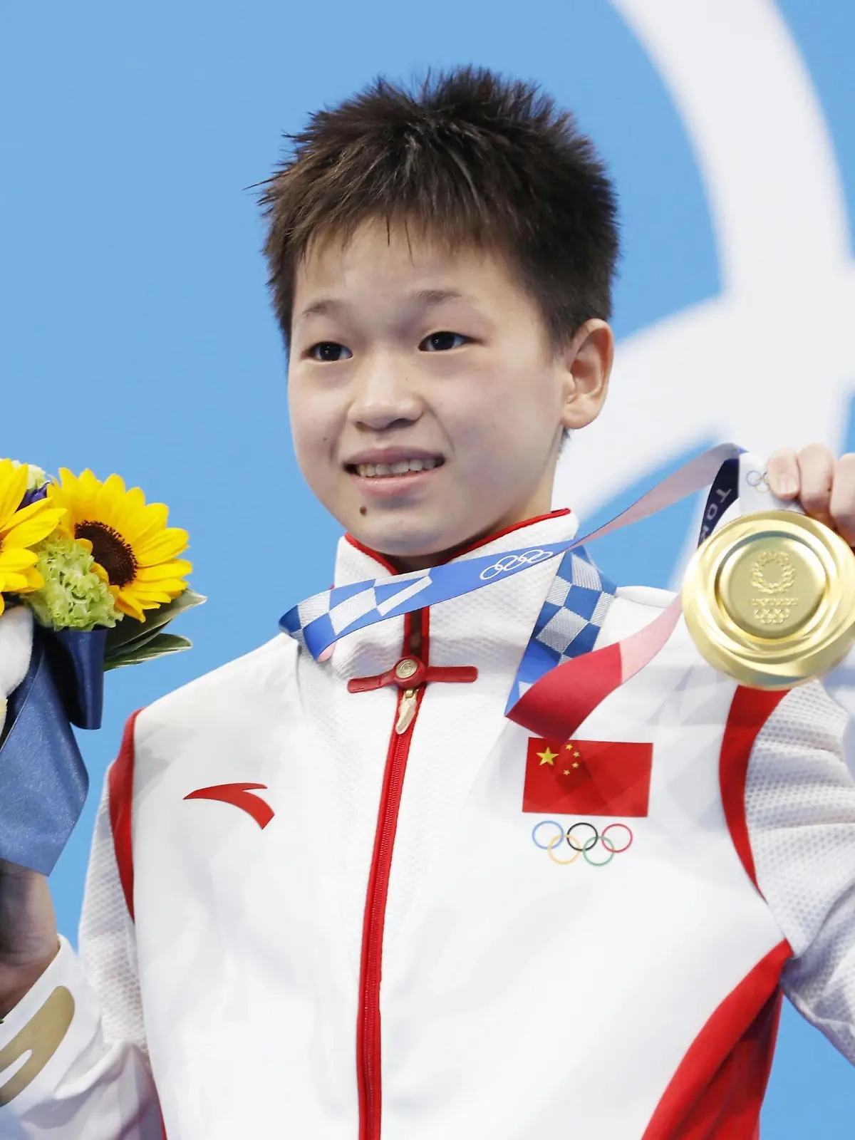  Tokyo Olympics: Diving Quan Hongchan of China poses with her gold medal for the women s 10-meter platform diving at the Tokyo Olympics on Aug. 5, 2021, at Tokyo Aquatics Centre. PUBLICATIONxINxGERxSUIxAUTxHUNxONLY A14AA0000756564P