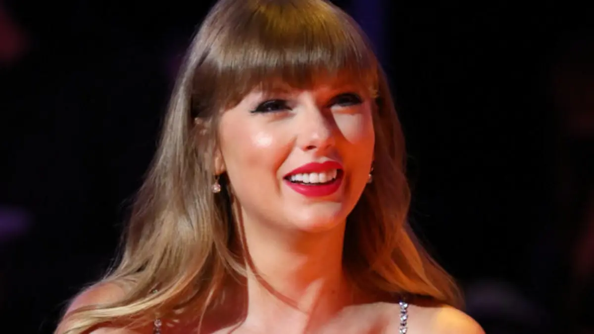 Taylor Swift deutet Kollaborationen mit Phoebe Bridgers, Chris Stapleton und Ed Sheeran an