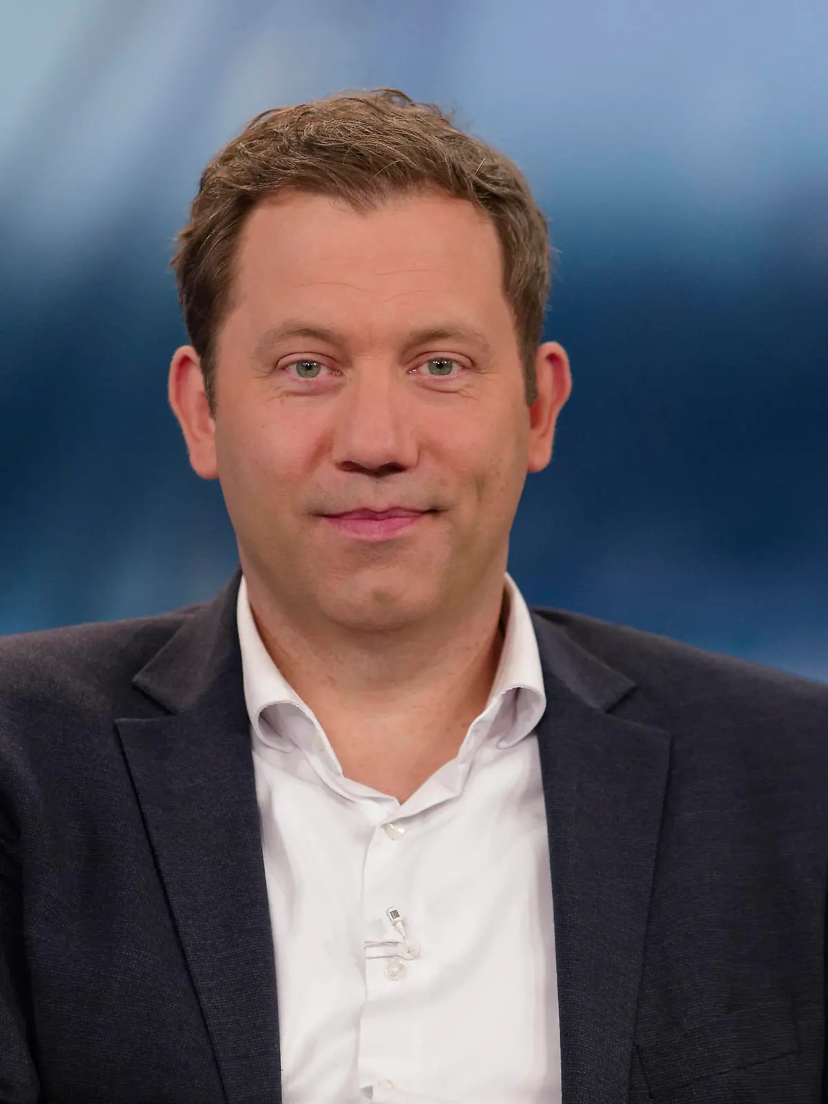Lars Klingbeil bei Anne Will 2023-05-14 - Deutschland, Berlin - Lars Klingbeil SPD, Parteivorsitzender, zu Gast bei Anne Will im Ersten. Thema der ARD-Politiktalkrunde: Hoher Anspruch, harte Wirklichkeit - hat die Ampel Lösungen für die aktuellen Krisen *** Lars Klingbeil at Anne Will 2023 05 14 Germany, Berlin Lars Klingbeil SPD , party chairman, as guest at Anne Will in the First Topic of the ARD Politiktalkrunde High claim, hard reality has the traffic light solutions for the current crises