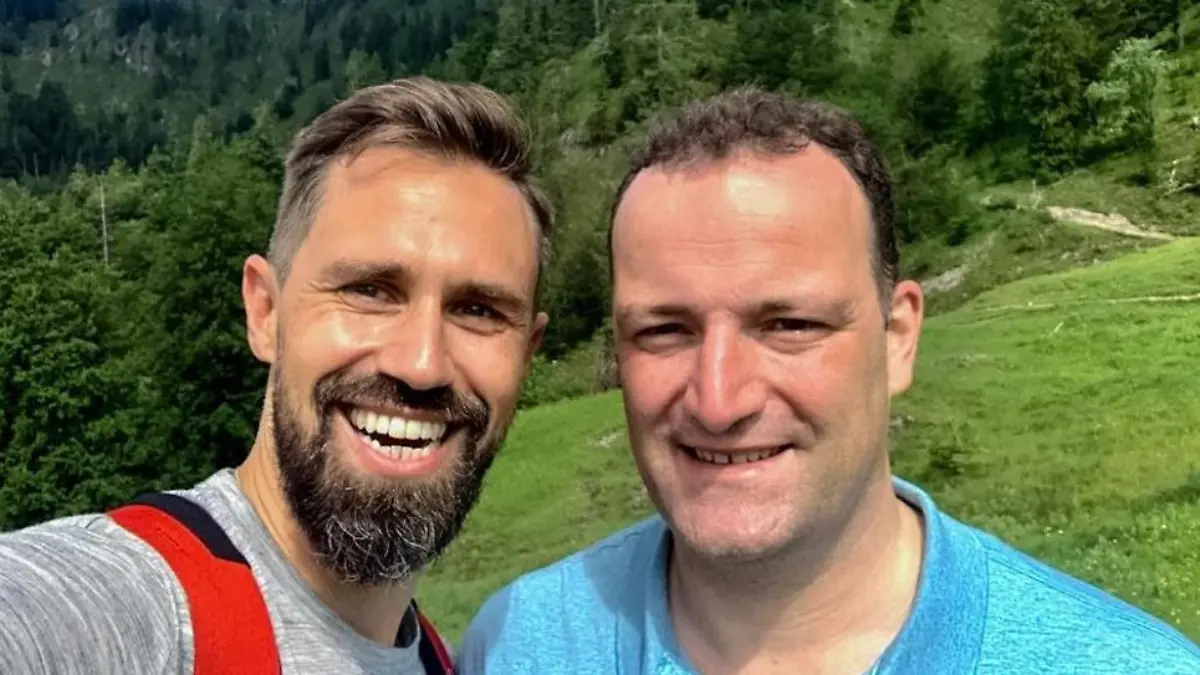 Jens Spahn mit Ehemann Daniel Funke im Urlaub.