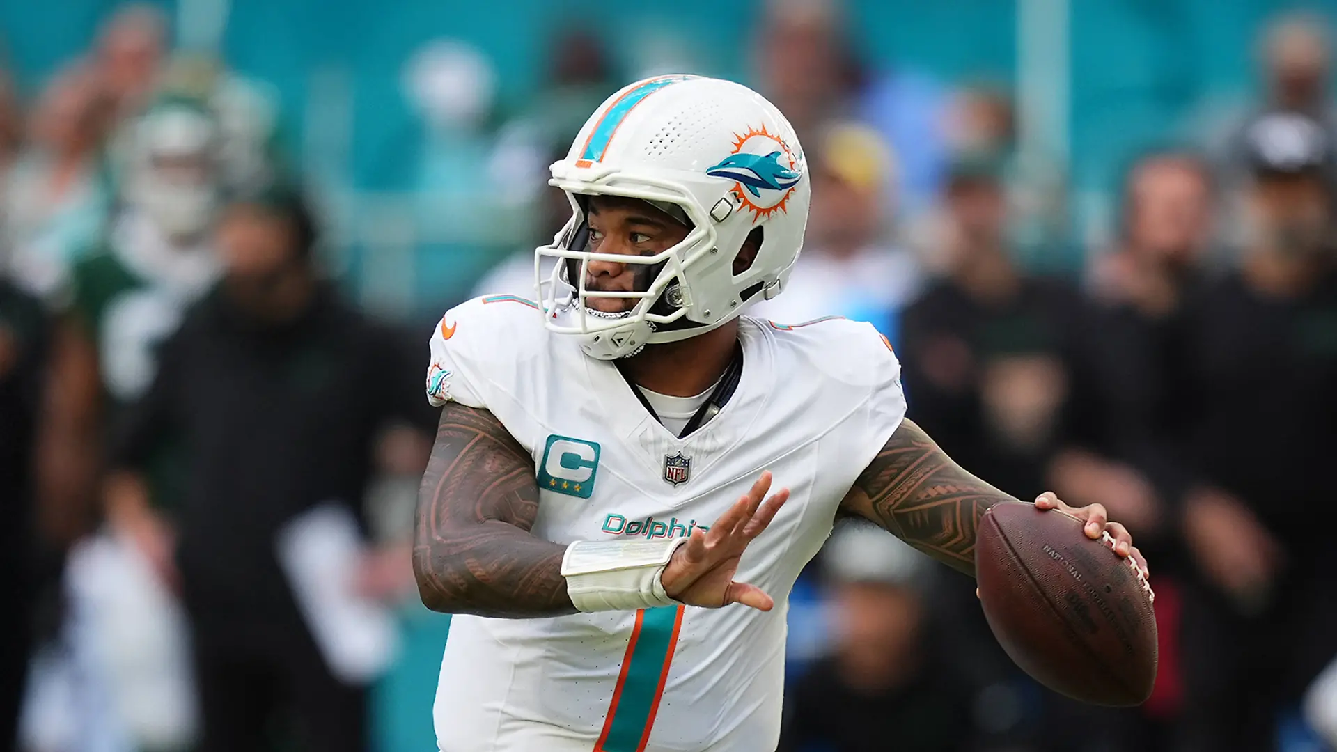 NFL-Spektakel in Madrid! Im Bernabéu kämpfen die Dolphins gegen die Commanders LIVE bei RTL & RTL+