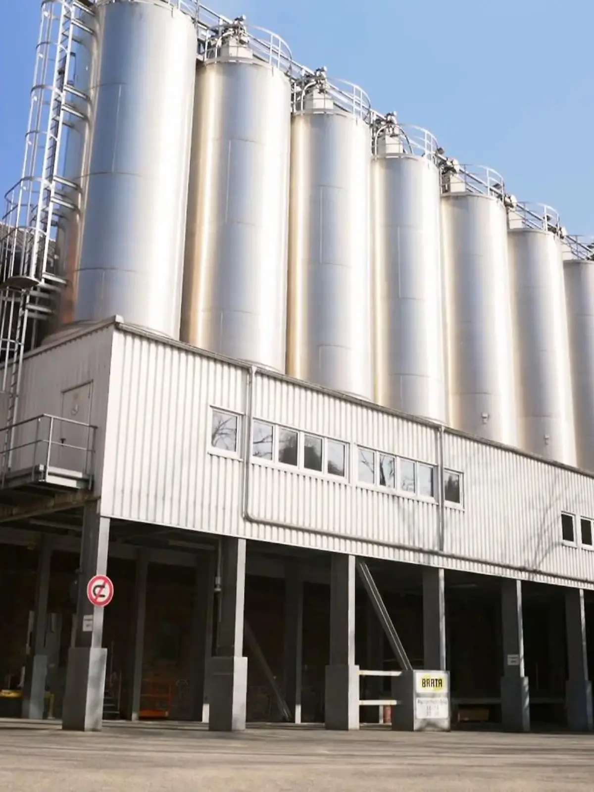 Bild zu: "Sebastian Lege sucht in Neuss das beste Paniermehl"