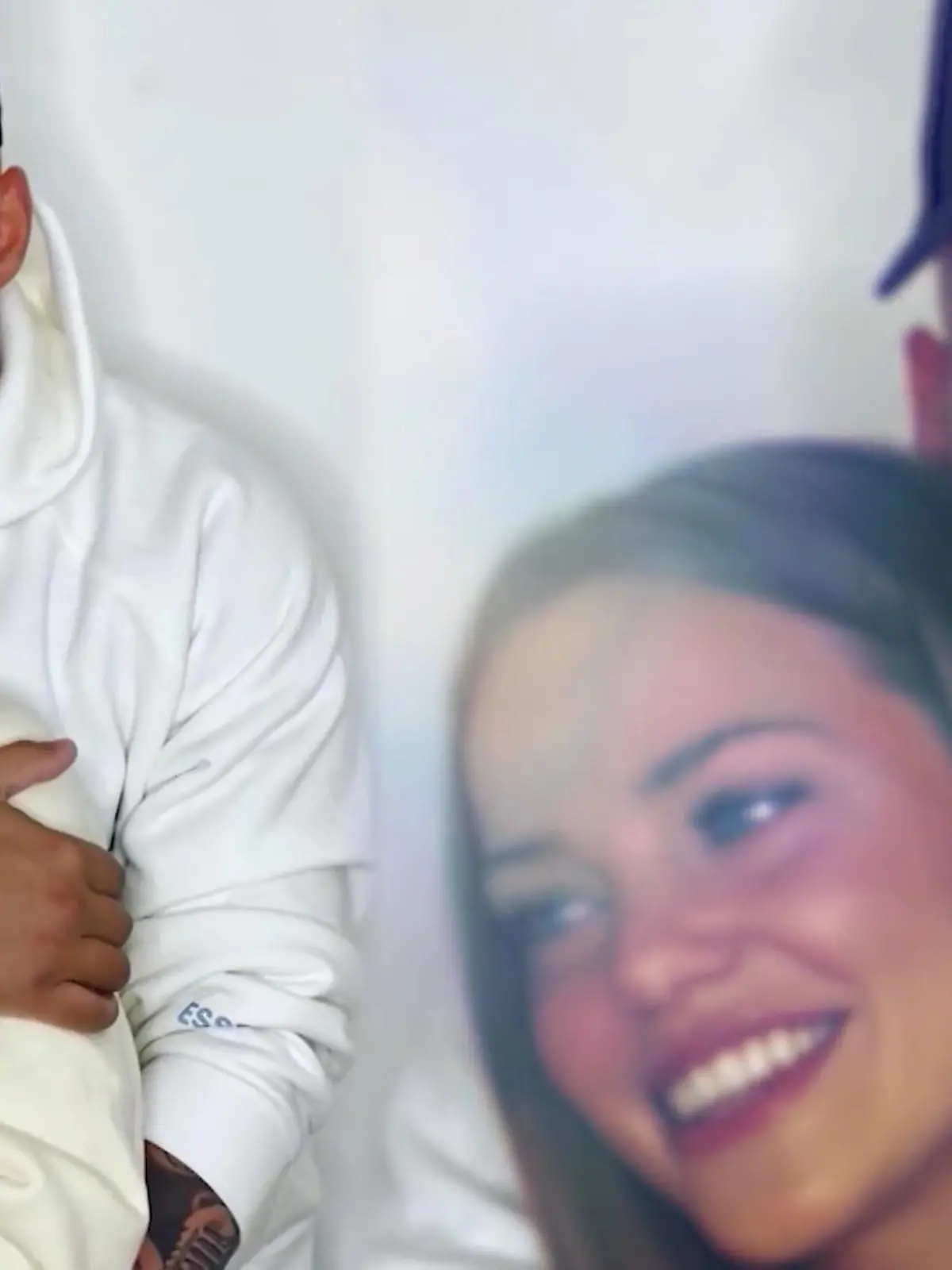 Bild zu: "Pietro Lombardi entspannt mit Ex Laura Maria auf Kreta"