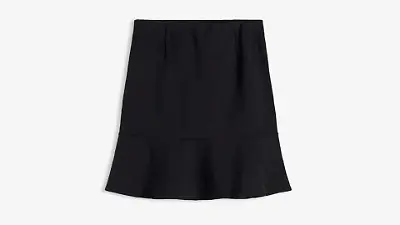 Ausgestellter Minirock