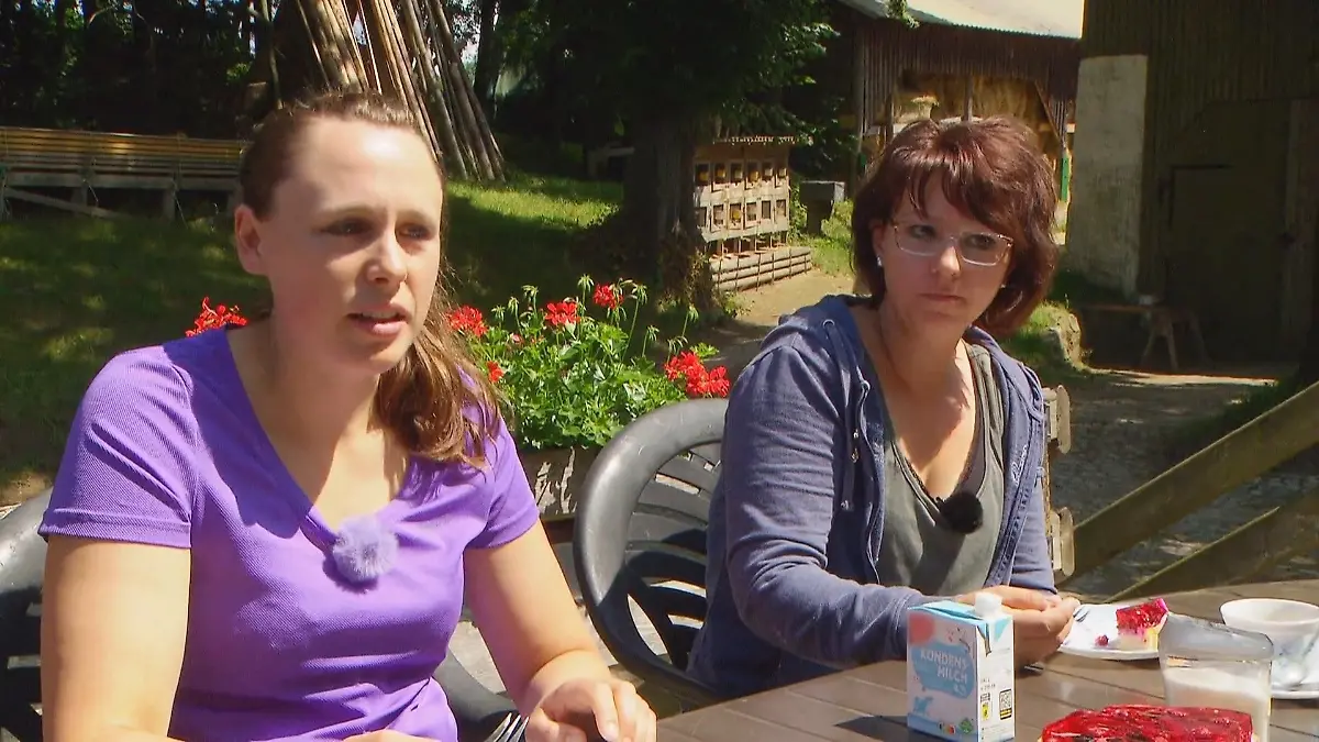 Vor Thomas' Mutter! Hofdame Michaela spricht schon von Kinderplanung Bei „Bauer sucht Frau“