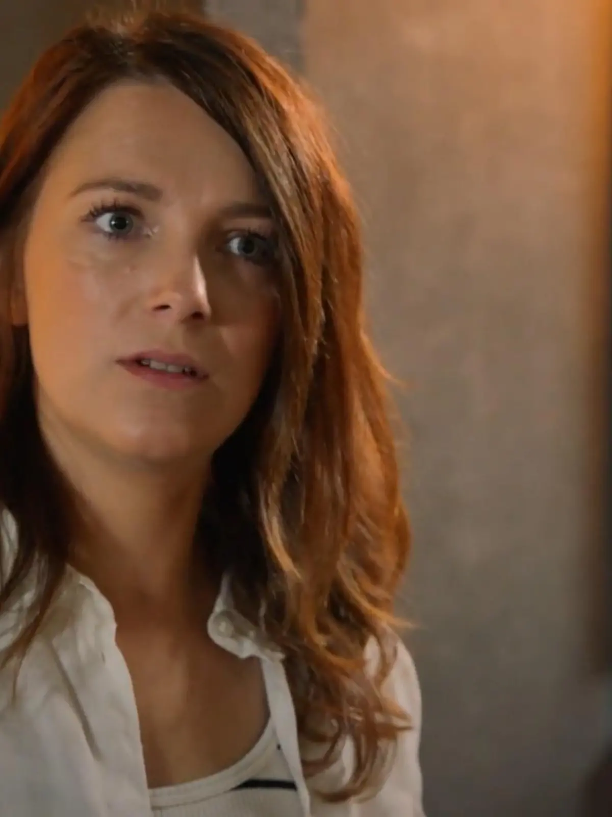 Bild zu: "Lilly erfährt endlich alles über Marens Affäre mit Julian"