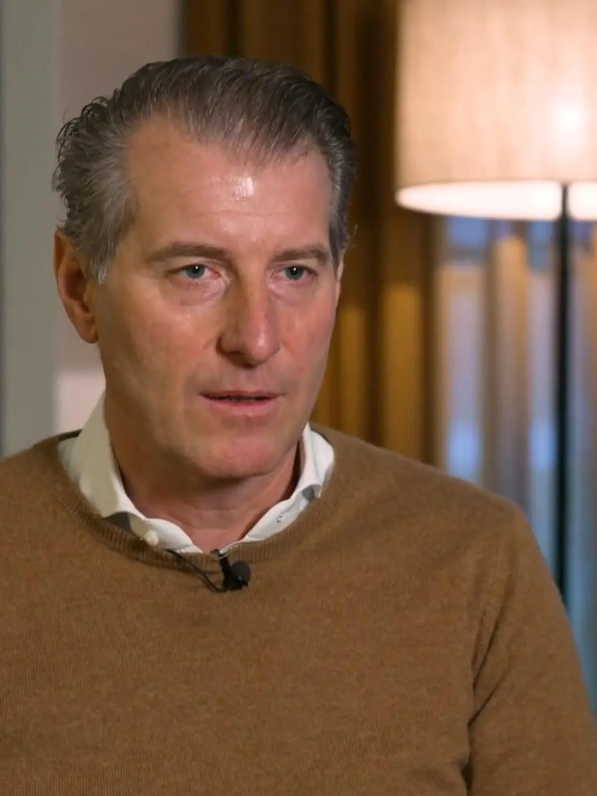 Bild zu: "Vater Stephan Hensel in Sorge um die Kinder"