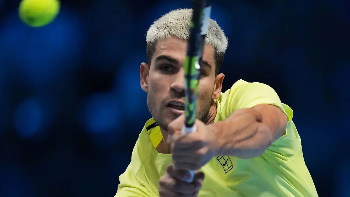 nach-kraftakt-alcaraz-bezwingt-fritz-bei-atp-finals