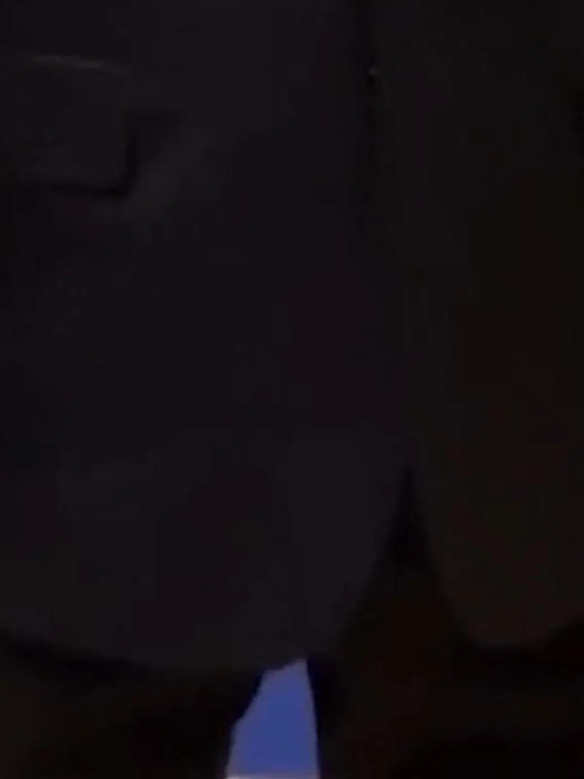 Bild zu: "Wladimir Putins Hand sorgt für Diskussionen – ist der Kreml-Chef krank?"