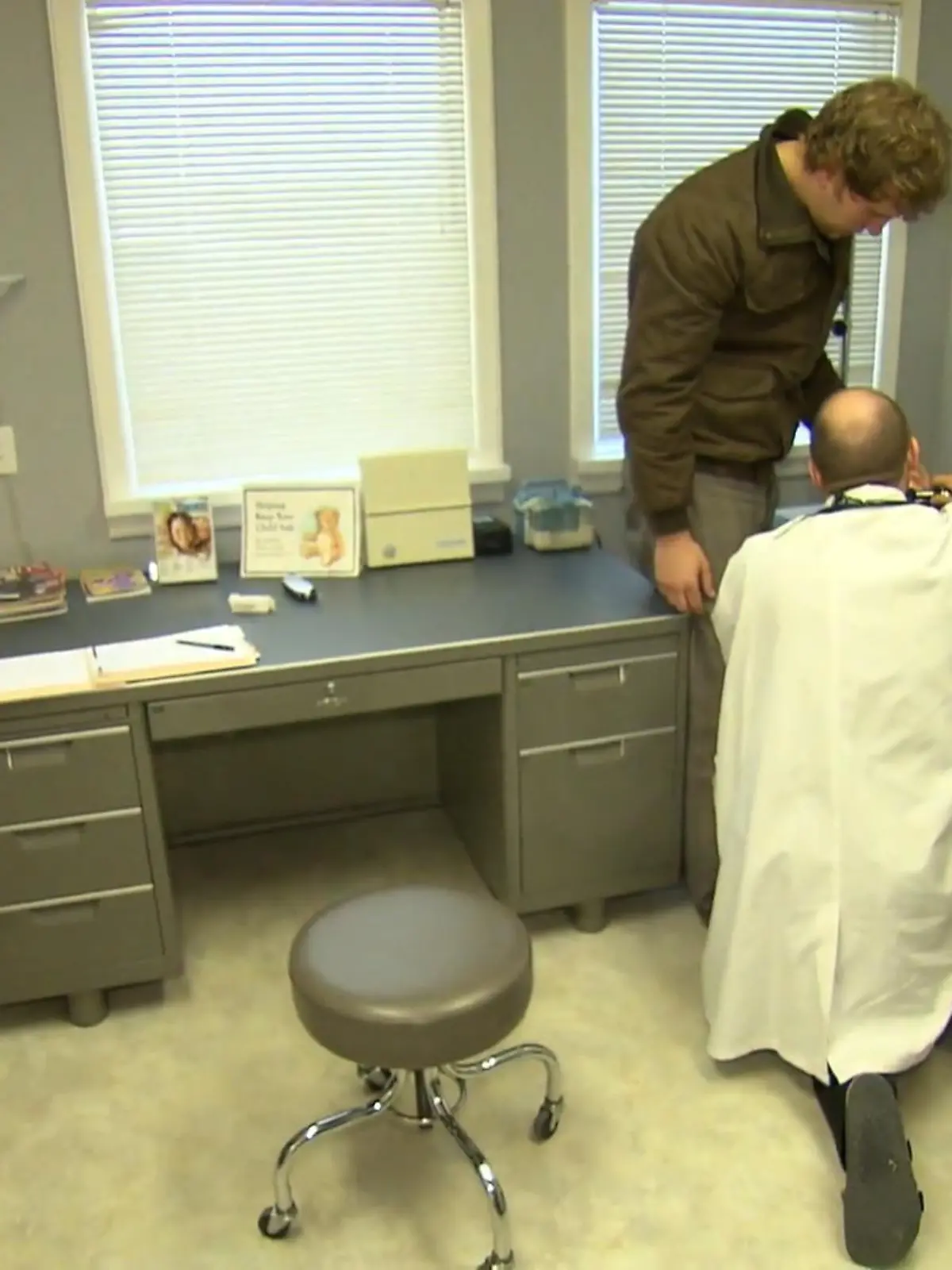 Bild zu: "Mit den kranken Kindern zum Arzt"